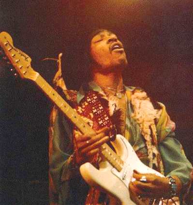 jimi hendrix on stage fender stratocaster The Tielman Brothers, Band asal Indonesia yang pernah ditonton The Beatles